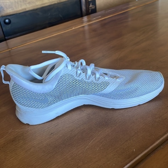 Nike Zoom Strike Sneakers Size 9.5 - Picture 7 of 13